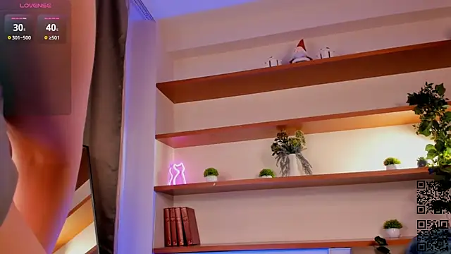 Snapshot of CarolSutton chatting on 10/17/25, 03:03 CarolSutton online show from 10/17/25, 03:03