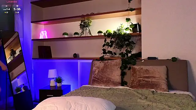 Snapshot of CarolSutton chatting on 11/22/25, 11:04 CarolSutton online show from 11/22/25, 11:04