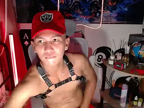 Snapshot of RalfAsian25 chatting on 02/17/26, 05:19 RalfAsian25 online show from 02/17/26, 05:19