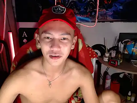 Snapshot of RalfAsian25 chatting on 02/18/26, 03:30 RalfAsian25 online show from 02/18/26, 03:30