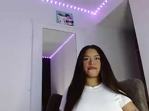 reina reina online show from 09/25/25, 10:57