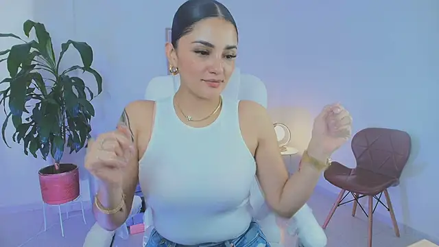 Snapshot of Julieta92_ chatting on 05/08/26, 09:09 Julieta92 online show from 05/08/26, 09:09