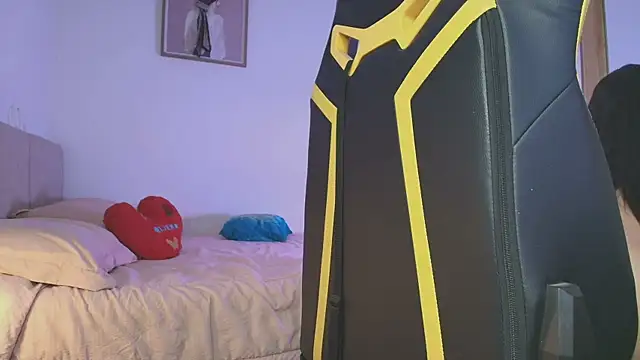 Snapshot of Julieta92_ chatting on 06/03/26, 02:33 Julieta92 online show from 06/03/26, 02:33