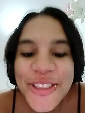 Snapshot of Little-Pussy-Sweet chatting on 09/18/25, 01:40 Little-Pussy-Sweet online show from 09/18/25, 01:40