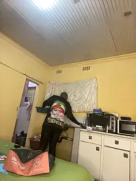 Ozimpho online show from 08/04/26, 05:37