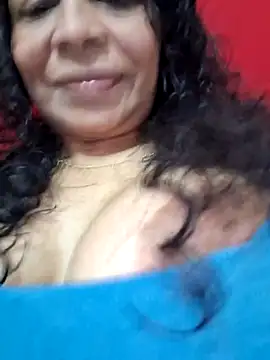 Snapshot of floresblancas chatting on 07/15/26, 12:43 floresblancas online show from 07/15/26, 12:43