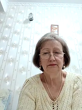 Snapshot of AlikaSwan5821 chatting on 12/19/25, 04:36 AlikaSwan5821 online show from 12/19/25, 04:36