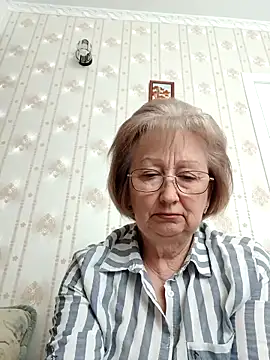 Snapshot of AlikaSwan5821 chatting on 05/02/26, 11:26 AlikaSwan5821 online show from 05/02/26, 11:26
