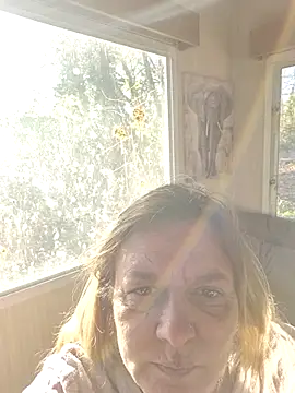 Misspapillon1840 online show from 11/22/25, 09:08