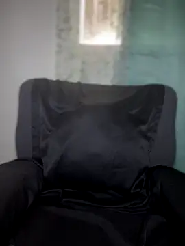 Snapshot of _foreigntitts chatting on 10/26/25, 06:47 foreigntitts online show from 10/26/25, 06:47