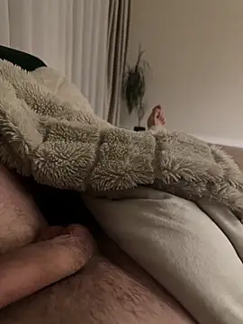 Snapshot of cumshot_foryou chatting on 04/27/26, 10:41 cumshot foryou online show from 04/27/26, 10:41