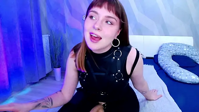 Snapshot of real_bdsm_couple chatting on 04/29/26, 03:49 real bdsm couple online show from 04/29/26, 03:49