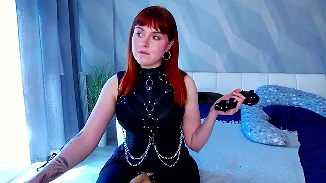 Snapshot of real_bdsm_couple chatting on 05/18/26, 02:01 real bdsm couple online show from 05/18/26, 02:01