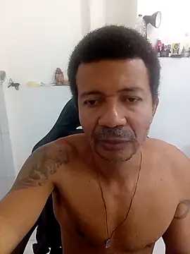 moreno25centimetro online show from 09/19/25, 01:45