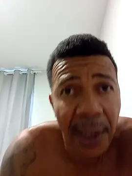moreno25centimetro online show from 07/03/26, 12:00