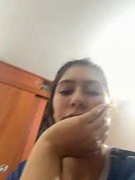 Snapshot of miss_silvia chatting on 09/18/25, 03:41 miss silvia online show from 09/18/25, 03:41