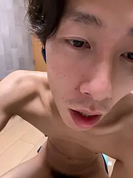 Snapshot of juri20cm chatting on 09/25/25, 04:54 juri20cm online show from 09/25/25, 04:54