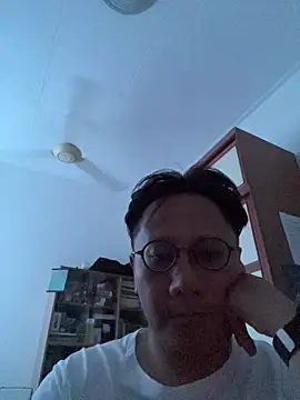 Snapshot of invention2025 chatting on 01/17/26, 03:33 invention2025 online show from 01/17/26, 03:33