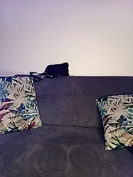 Snapshot of Enzo-wolf33 chatting on 10/13/25, 01:38 Enzo-wolf33 online show from 10/13/25, 01:38