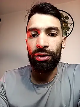 Snapshot of Enzo-wolf33 chatting on 10/15/25, 06:24 Enzo-wolf33 online show from 10/15/25, 06:24