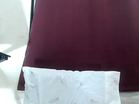 Snapshot of yourloving_maris chatting on 03/24/26, 03:50 yourloving maris online show from 03/24/26, 03:50