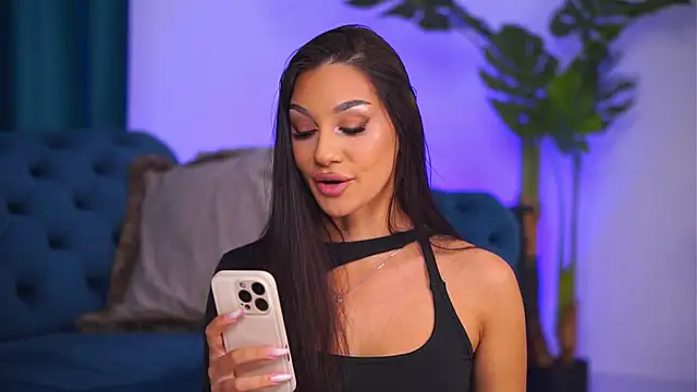 NinaSolenne online show from 03/12/26, 08:37