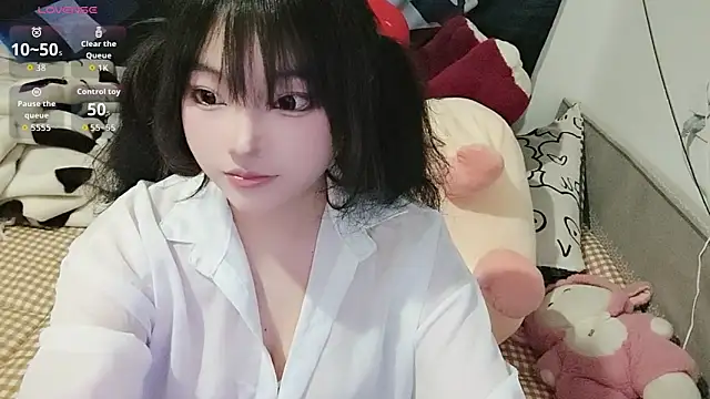 Snapshot of 9TVVALK chatting on 10/11/25, 12:15 9TVVALK online show from 10/11/25, 12:15