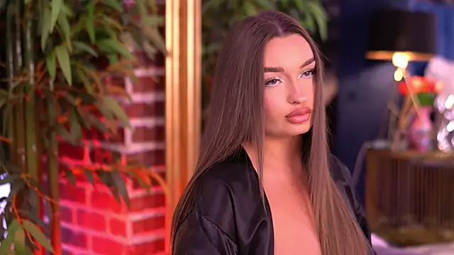 MillaSerene online show from 12/14/25, 07:14