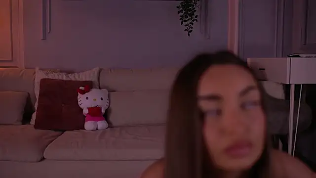 MillaSerene online show from 04/11/26, 06:07