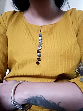 Snapshot of lovelysona11 chatting on 12/01/25, 07:24 lovelysona11 online show from 12/01/25, 07:24