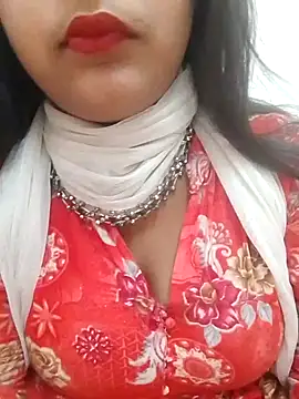 Snapshot of Babe_Doll04 chatting on 04/15/26, 06:42 Babe Doll04 online show from 04/15/26, 06:42