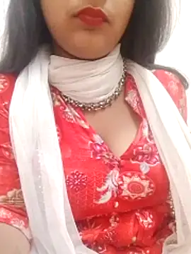 Snapshot of Babe_Doll04 chatting on 04/17/26, 08:17 Babe Doll04 online show from 04/17/26, 08:17