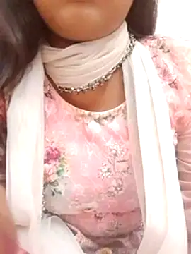 Snapshot of Babe_Doll04 chatting on 06/11/26, 07:28 Babe Doll04 online show from 06/11/26, 07:28