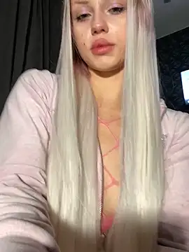 FavoriteKira online show from 10/09/25, 05:22