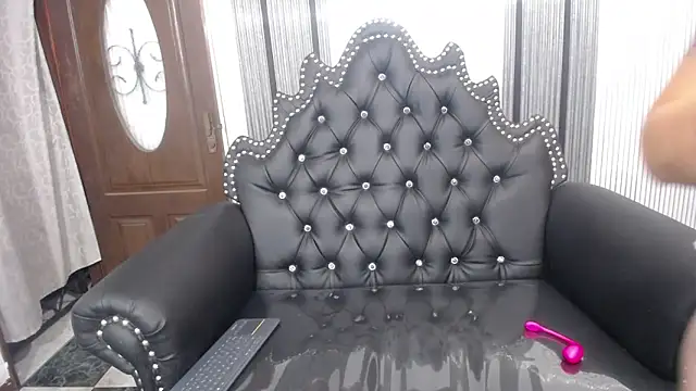 Snapshot of naughty_milf_esmeralda chatting on 01/16/26, 02:26 naughty milf esmeralda online show from 01/16/26, 02:26