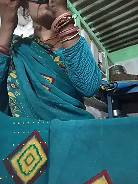 MISS LOVE 001 online show from 09/20/25, 04:52