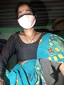 MISS LOVE 001 online show from 10/04/25, 05:44