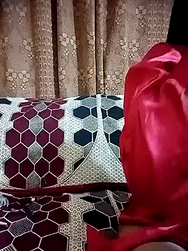 Snapshot of Radhika_01 chatting on 04/28/26, 06:35 Radhika 01 online show from 04/28/26, 06:35