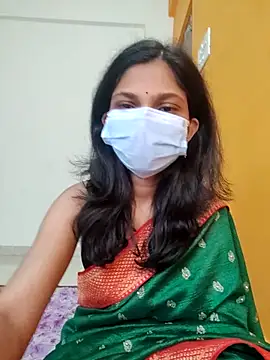 Snapshot of Shivani2002 chatting on 11/28/25, 01:30 Shivani2002 online show from 11/28/25, 01:30