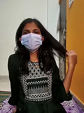 Snapshot of Shivani2002 chatting on 11/30/25, 05:06 Shivani2002 online show from 11/30/25, 05:06