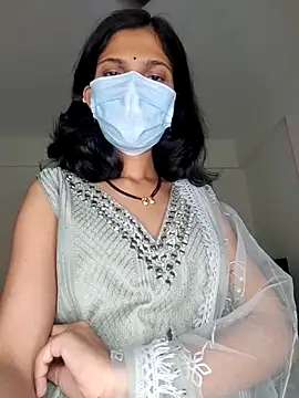 Shivani2002 online show from 04/12/26, 05:18