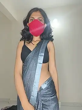 Snapshot of Shivani2002 chatting on 07/10/26, 04:20 Shivani2002 online show from 07/10/26, 04:20