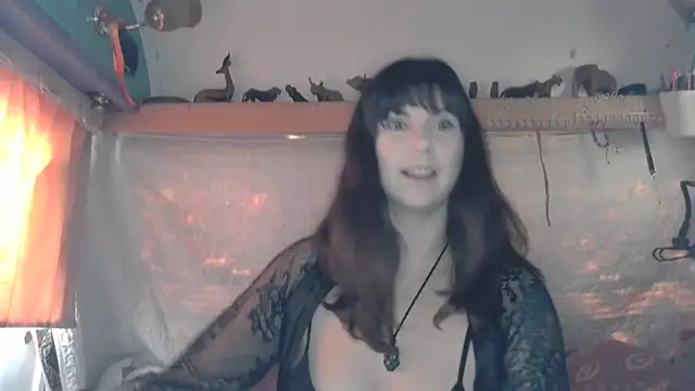 Skye DD T online show from 11/13/25, 09:08