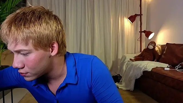 Snapshot of ConnieVarela chatting on 10/08/25, 12:08 ConnieVarela online show from 10/08/25, 12:08