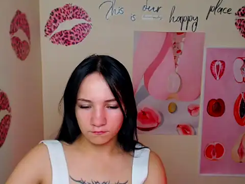 Snapshot of Em7MaA chatting on 09/22/25, 06:43 Em7MaA online show from 09/22/25, 06:43