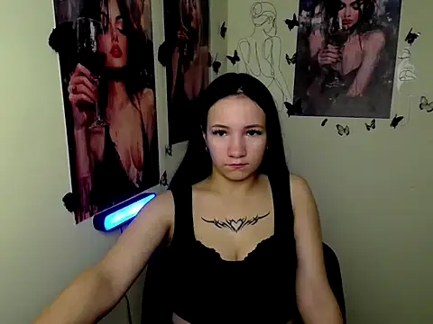 Em7MaA online show from 10/14/25, 05:52