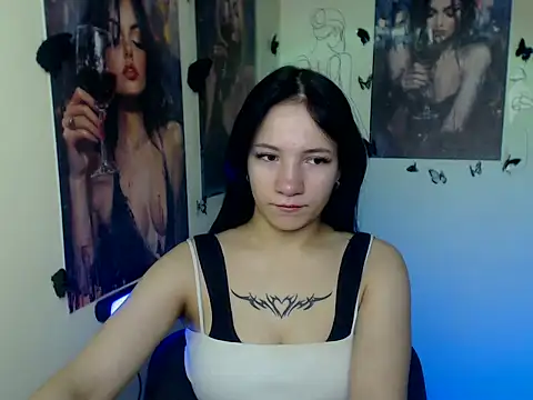 Snapshot of Em7MaA chatting on 12/14/25, 07:03 Em7MaA online show from 12/14/25, 07:03