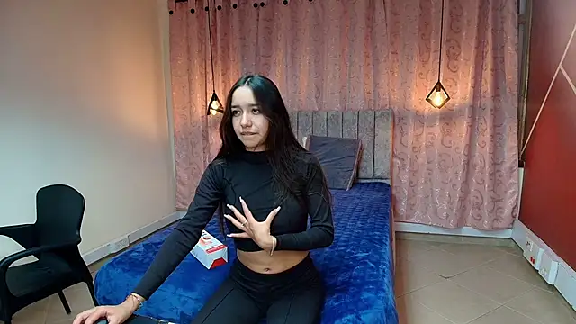 Emily  parker   online show from 10/19/25, 01:06