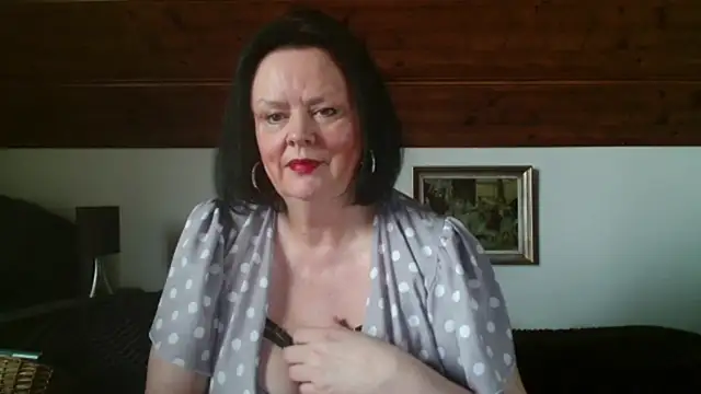 TiffanyMature online show from 10/21/25, 08:26