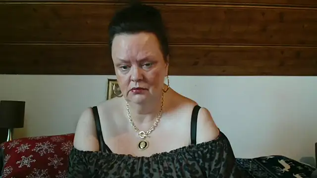 TiffanyMature online show from 11/29/25, 09:12